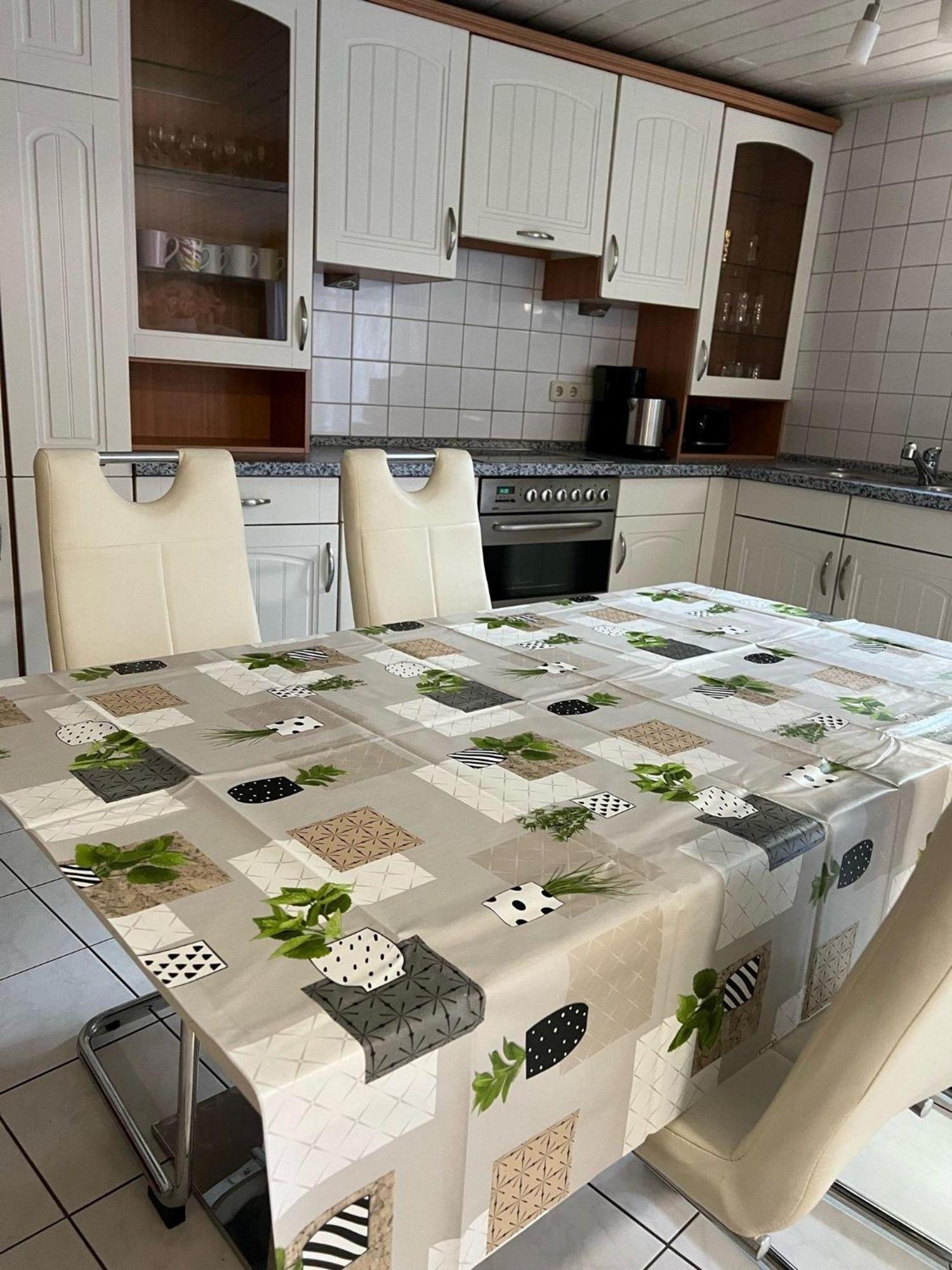 Linh'S Ferienwohnung Saarburg Eksteriør bilde